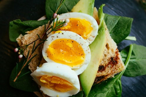 sandwich with boiled egg